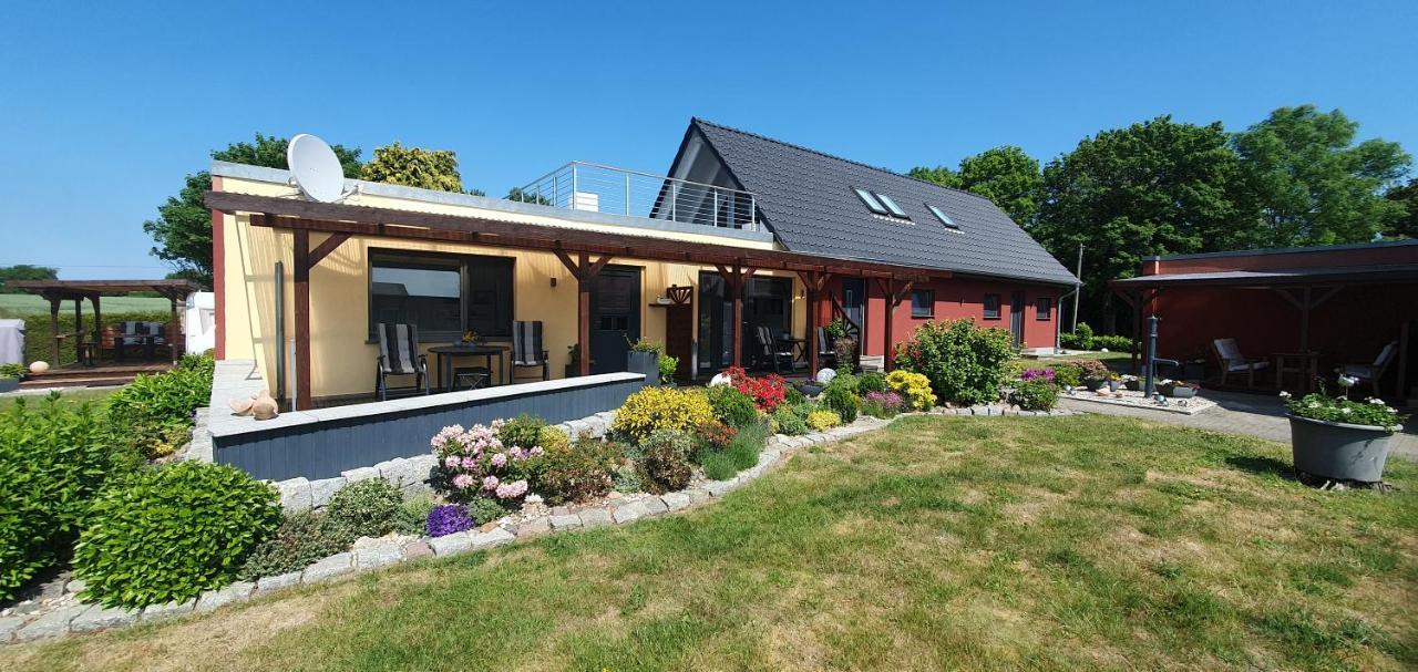 Glewitz Am Alten Faehrhaus Garz  Exterior foto